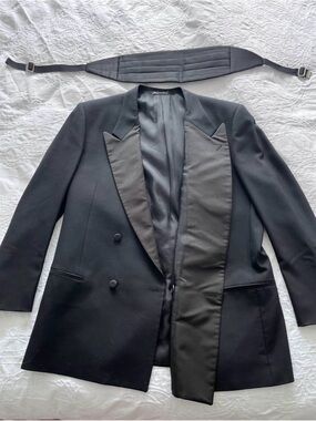 Giorgio Armani Black Double-Breasted Tuxedo Jacket with Cummerbund